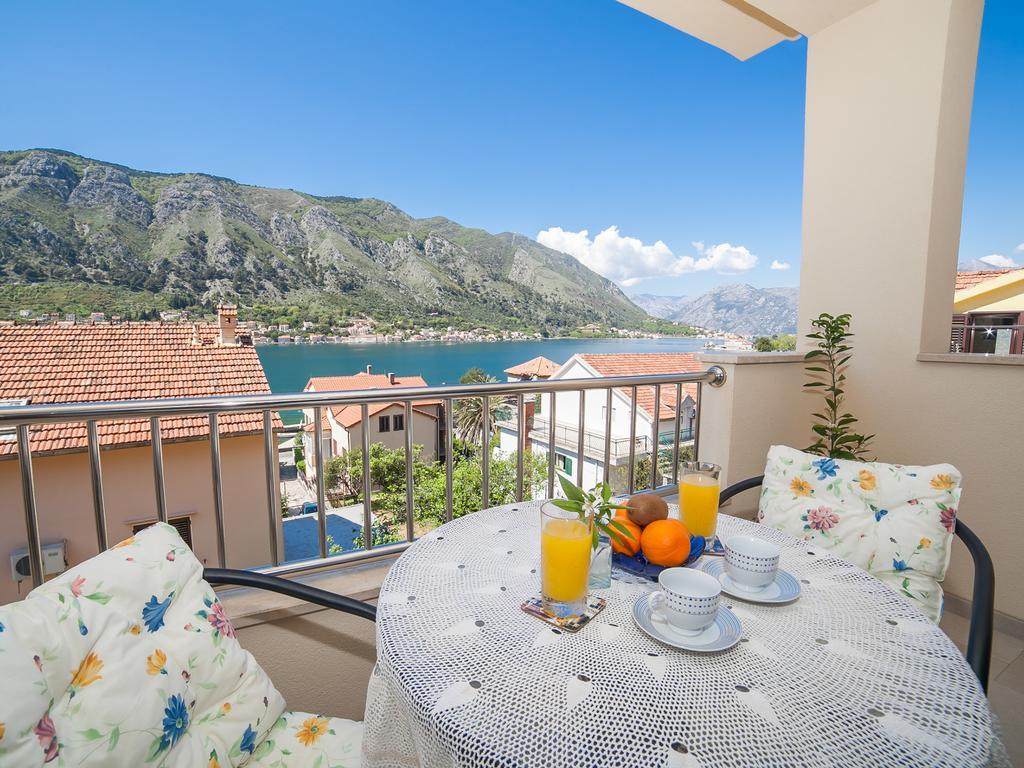 Apartments Castello Kotor Eksteriør billede